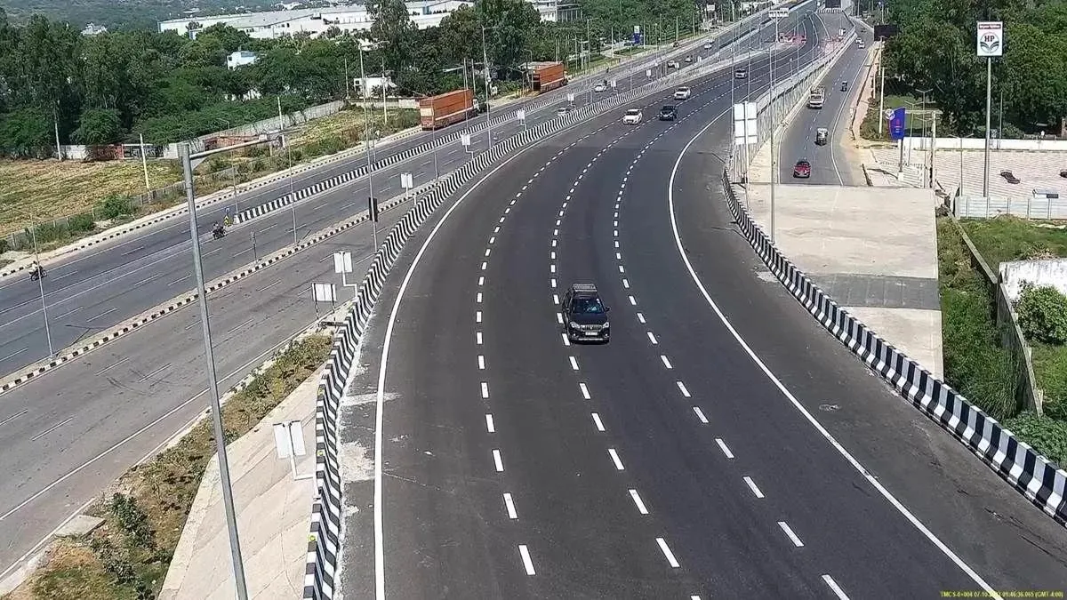 ଦିଲ୍ଲୀ-ମୁମ୍ବାଇ ଏକ୍ସପ୍ରେସୱେରେ ଭୟଙ୍କର ଦୁର୍ଘଟଣା