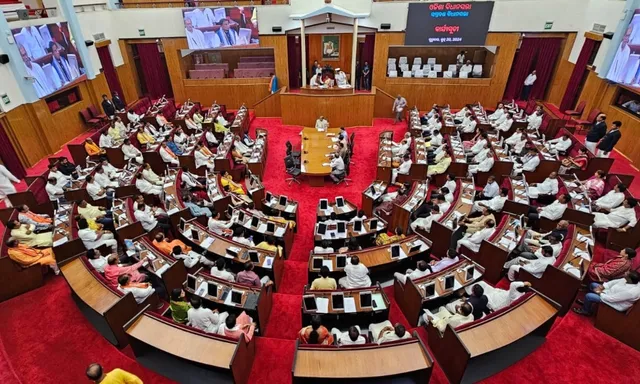 ୧୮ ମାସରେ ଭିଜିଲାନ୍ସ ଚଢ଼ାଉରେ ୨୭୧ ଅଧିକାରୀଙ୍କ ସମେତ ୨୦ ଜଣ ଓଡ଼ିଶା ପୋଲିସ କର୍ମଚାରୀ ଗିରଫ