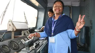 ପାଇଲଟ୍ ଠାରୁ ଟିଟି ପର୍ଯ୍ୟନ୍ତ…ଆଜି ଧନବାଦ-ସିନ୍ଧ୍ରି ଟାଉନ୍ ପାସେଞ୍ଜରର କମାଣ୍ଡ ମହିଳାଙ୍କ ହାତରେ ରହିବ