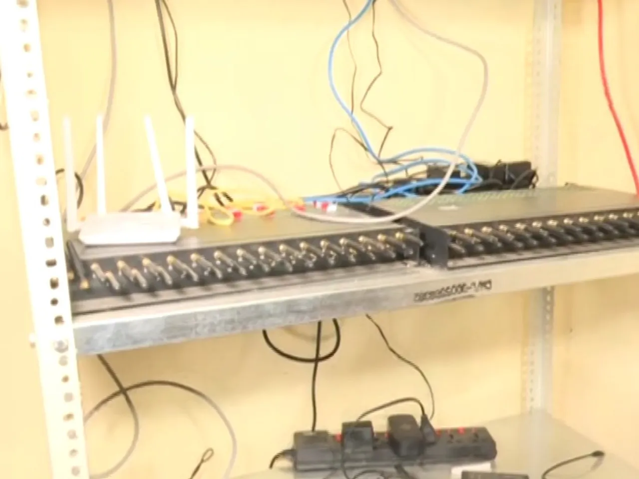 ପୁଣି ସିମ୍ ବକ୍ସ ରାକେଟର ପର୍ଦ୍ଦାଫାସ, ଦୁଇ ଜଣ ଗିରଫ