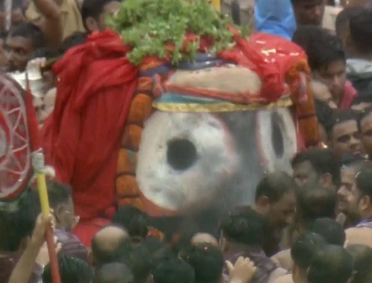 ପୁରୀ ରଥଯାତ୍ରା: ପ୍ରଭୁ ଜଗନ୍ନାଥଙ୍କ ‘ତାହିଆ’ର ଓଜନ  ବଢ଼ିଯିବାରୁ ହଟାଇବାକୁ ପଡ଼ିଲା :ବଡ଼ଗ୍ରାହୀ