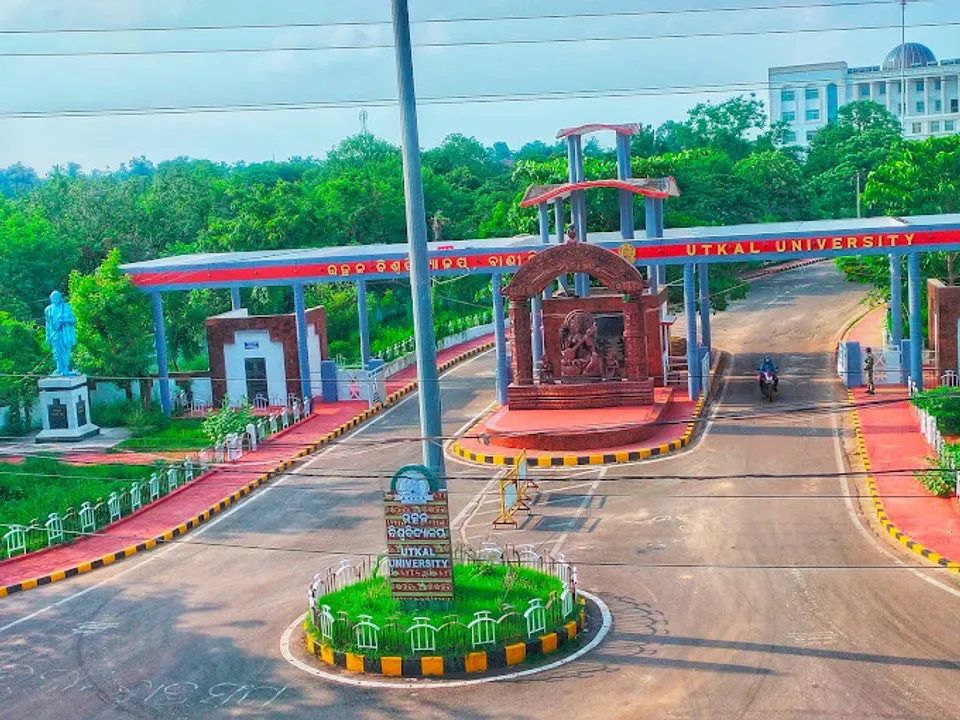 ବନ୍ୟା ପାଇଁ ଉତ୍କଳ ବିଶ୍ୱବିଦ୍ୟାଳୟର ଚତୁର୍ଥ ସେମିଷ୍ଟର ପରୀକ୍ଷା ସ୍ଥଗିତ